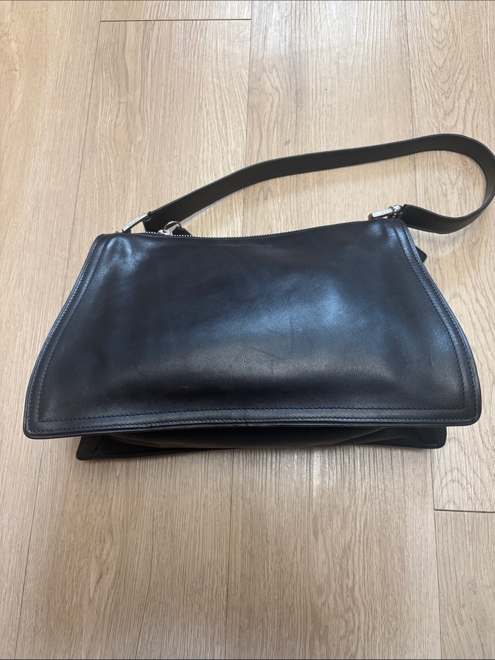 Classic Vintage Coach Monterey Zip Shoulder Bag (Style No. 6145)
